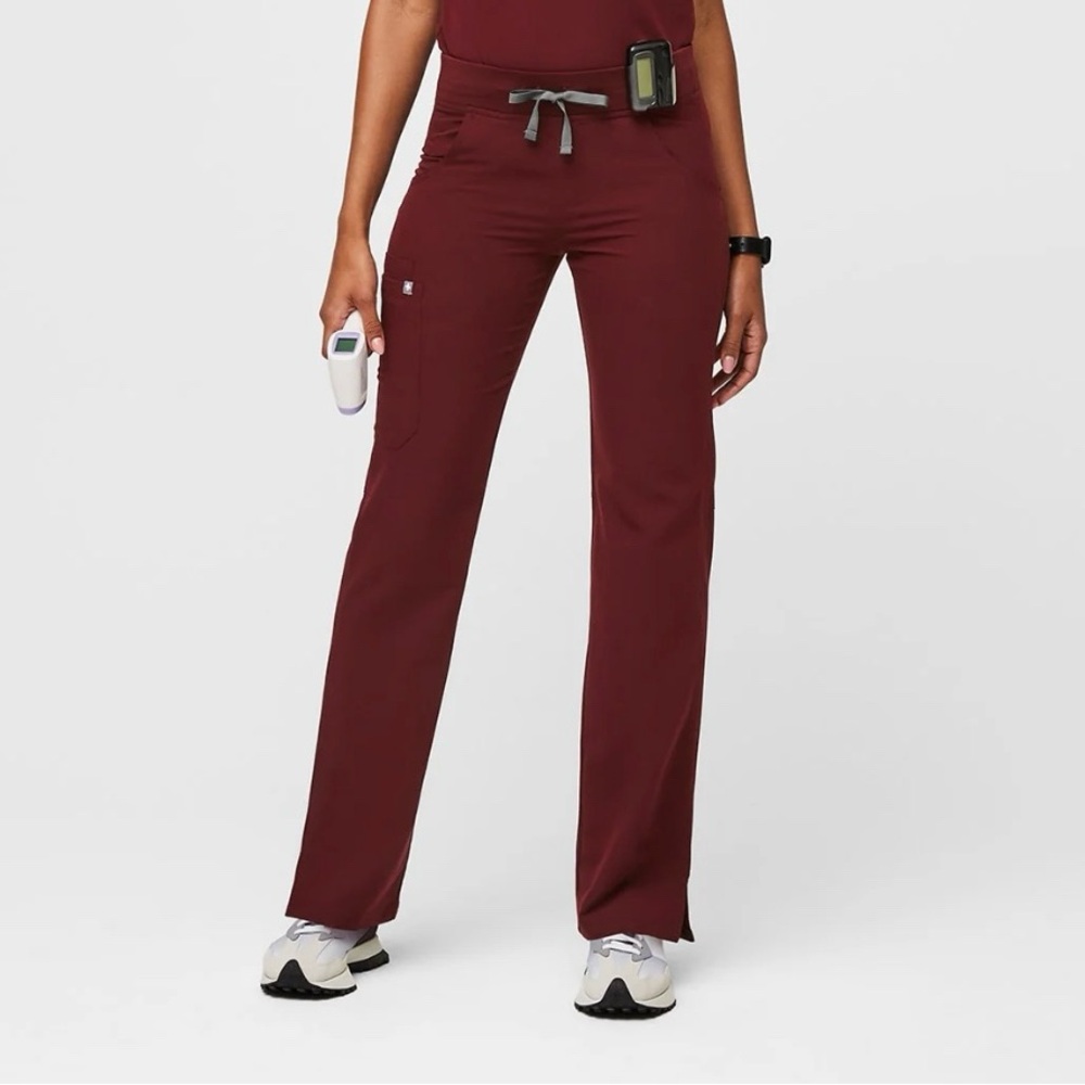 FIGS KADE CARGO SCRUB PANT
